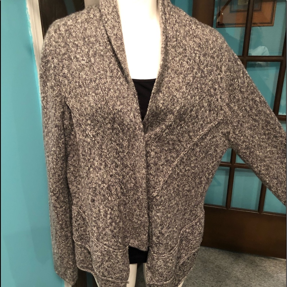 Tweed sweater
